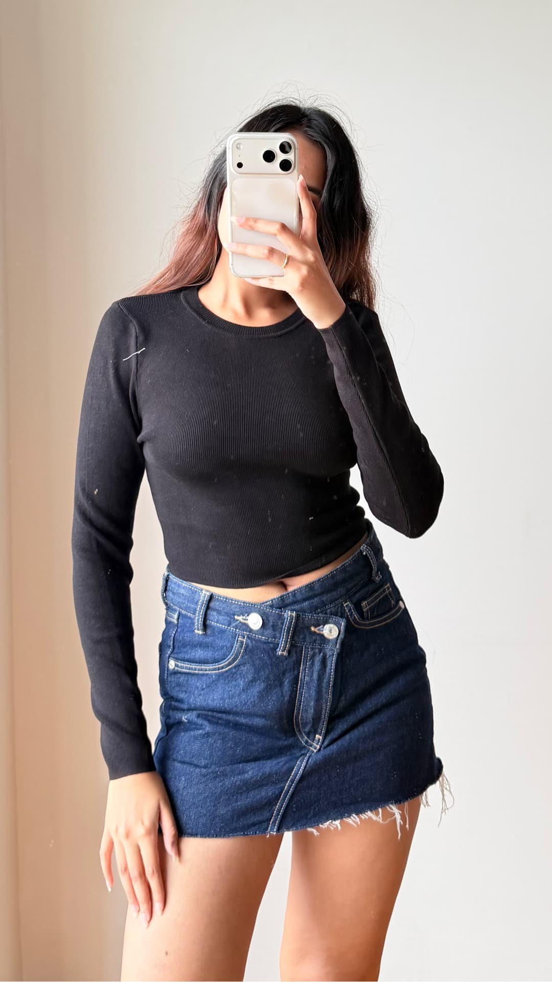 Black Round Neck Sweater