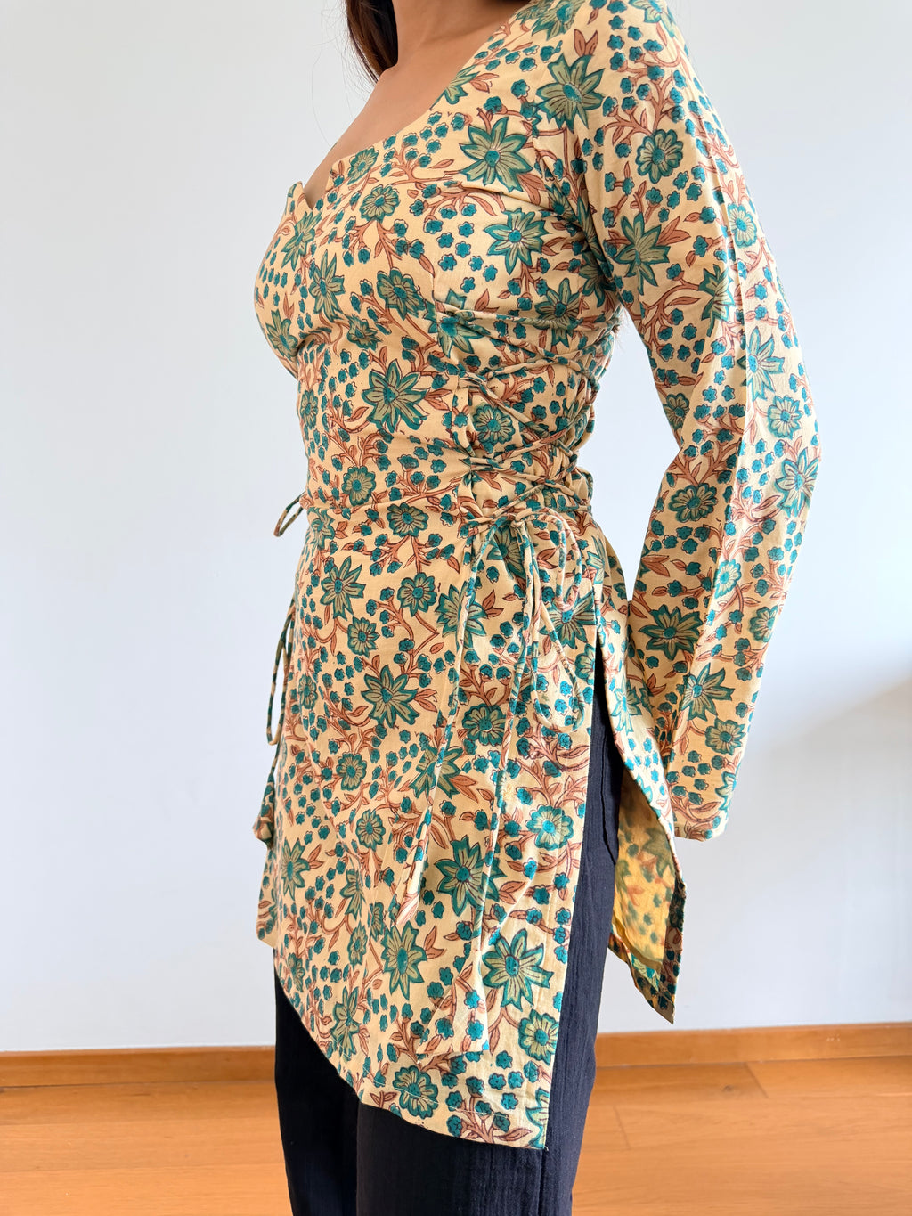 Kurti 12